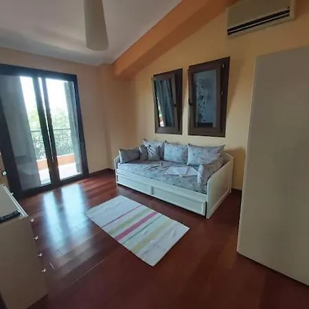 Holiday home Mary's House Kassandria